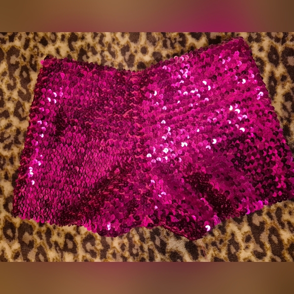 Pink Metallic Leggings & Sequin Shorts Set S - Picture 4 of 8